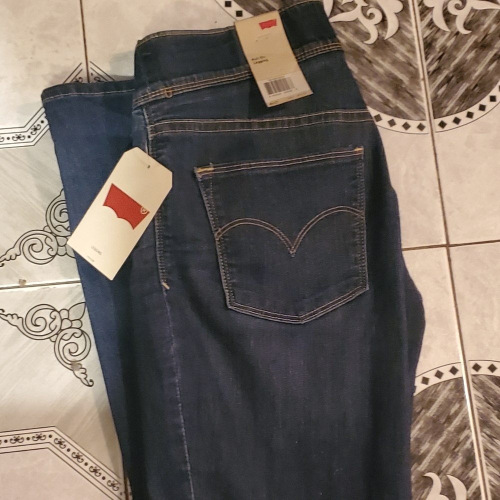 Levis Tummy Control Pull on Legging 4 (27x32) NWT